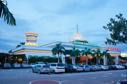 Herehotel Dormitory Skudai Exterior photo